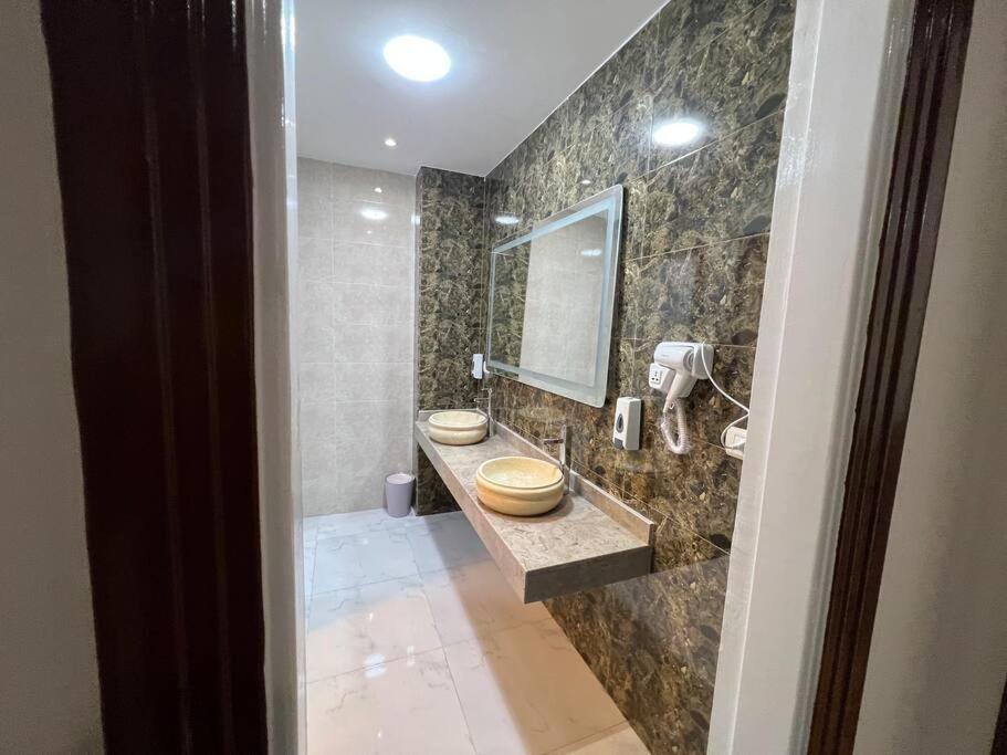 Luxury Apartment Downtown El Cairo Exterior foto